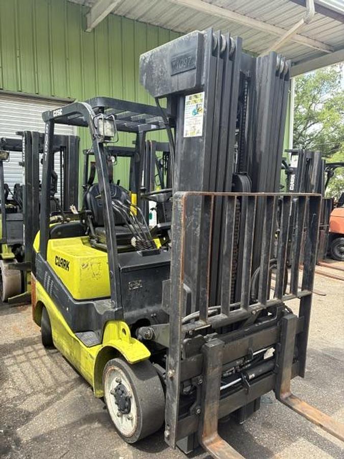 Used 2017 Clark C25CL