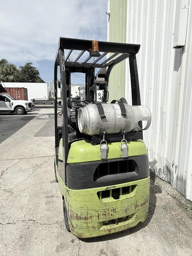 Used Clark IC-Cushion Tires 3,000lbs Capacity