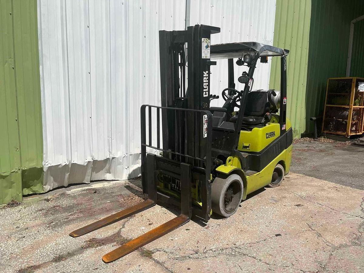 Used 2017 Clark C25CL