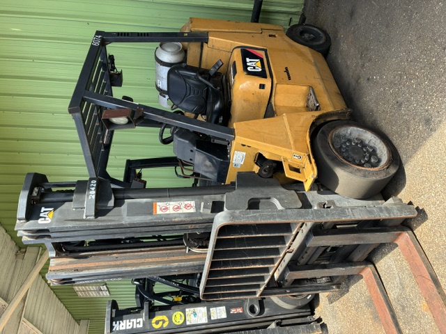 Used 2017 Caterpillar GC40K
