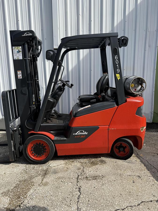 Used Linde IC-Cushion Tires 6,500lbs Capacity