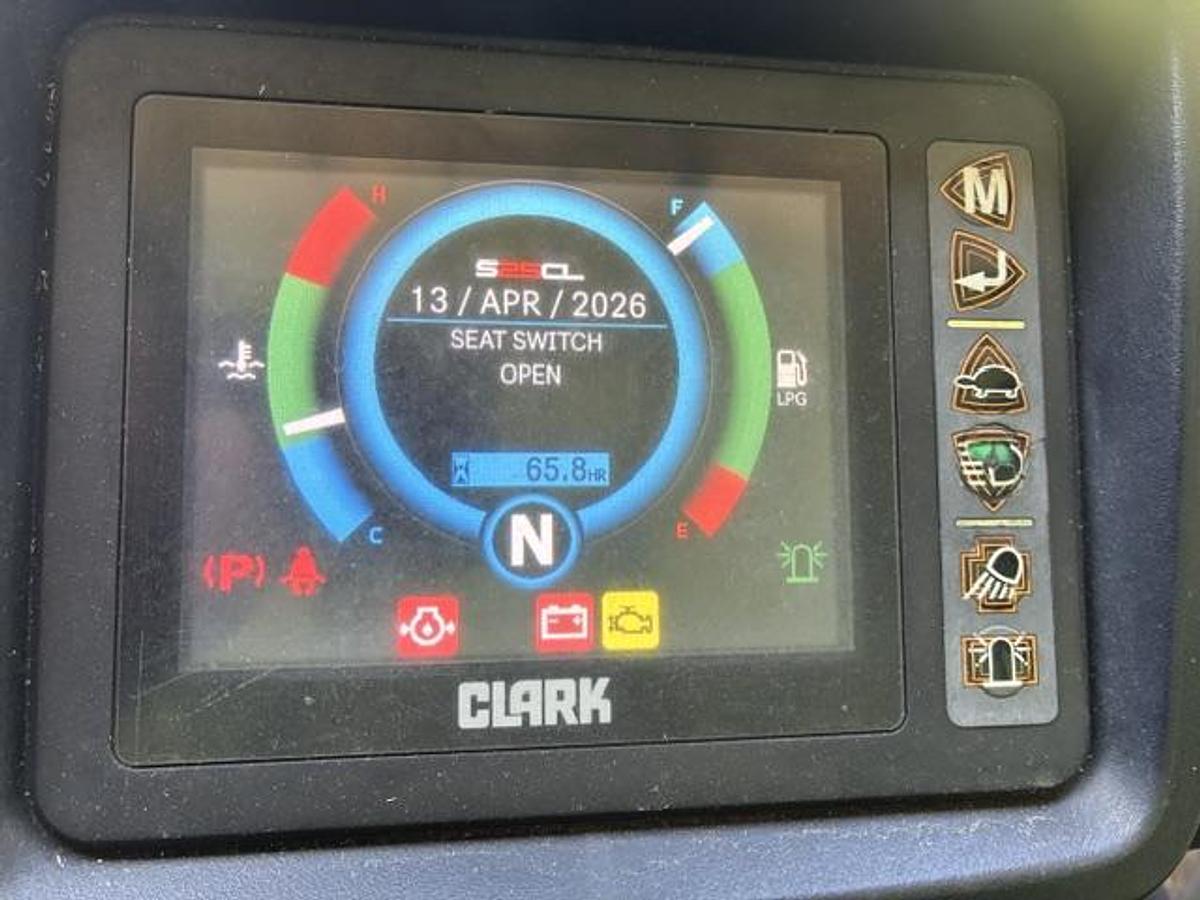Used 2019 Clark S25CL