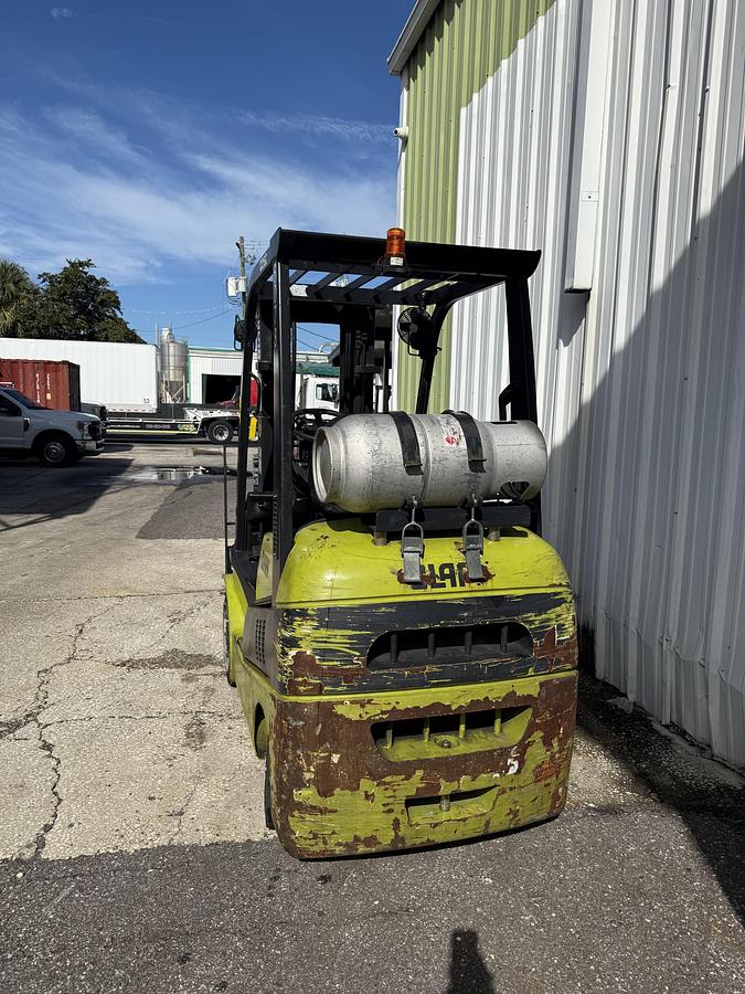 Used Clark IC-Cushion Tires 5,000lbs Capacity