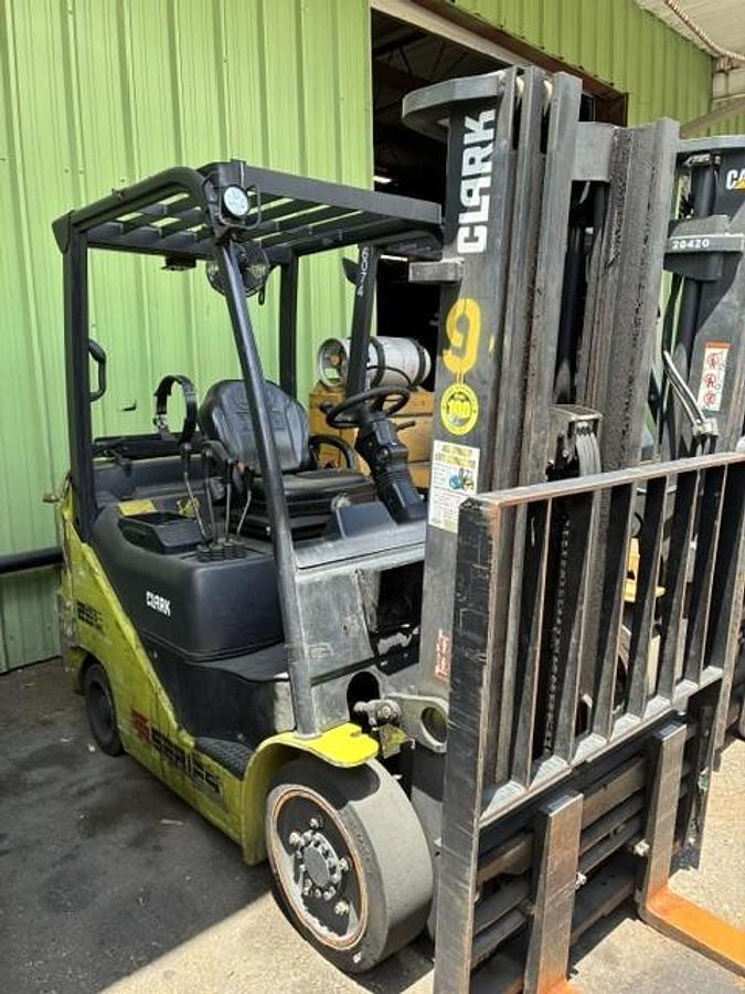 Used 2020 Clark S25CL