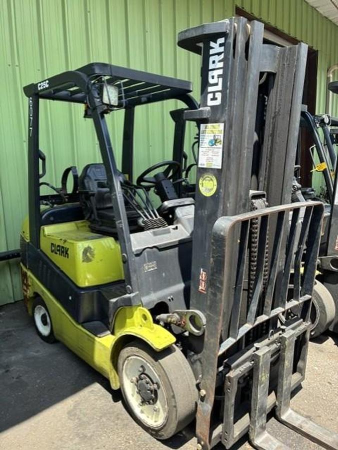 Used 2017 Clark C25CL