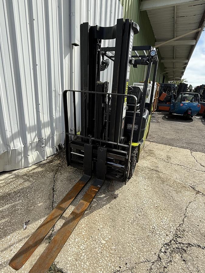 Used Clark IC-Cushion Tires 5,000lbs Capacity