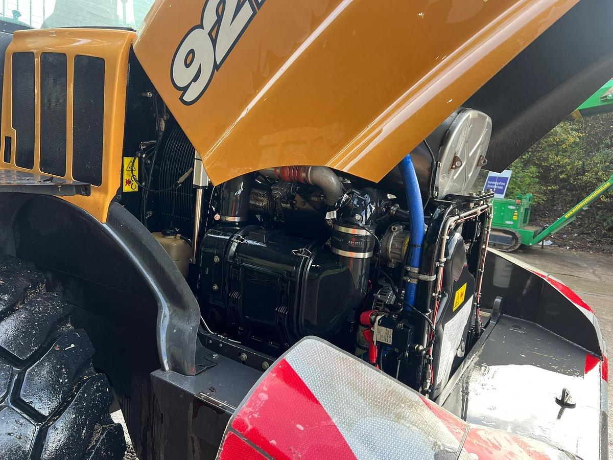 Used 2021 Case  921G