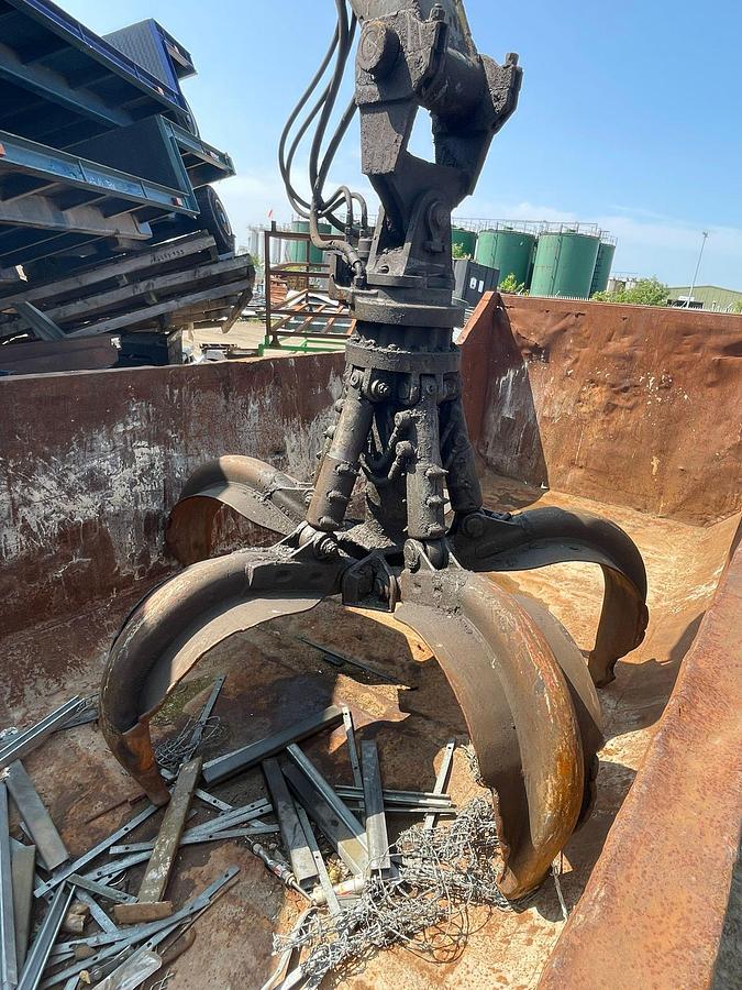 Used 2012 Fuchs MHL360