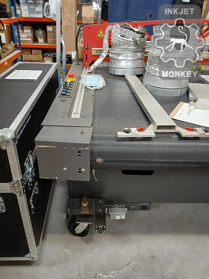 Used EFI VUTEk HS125 Feeder Table