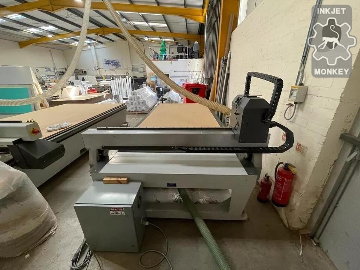 Used GCC Multicam 1000 Cutter