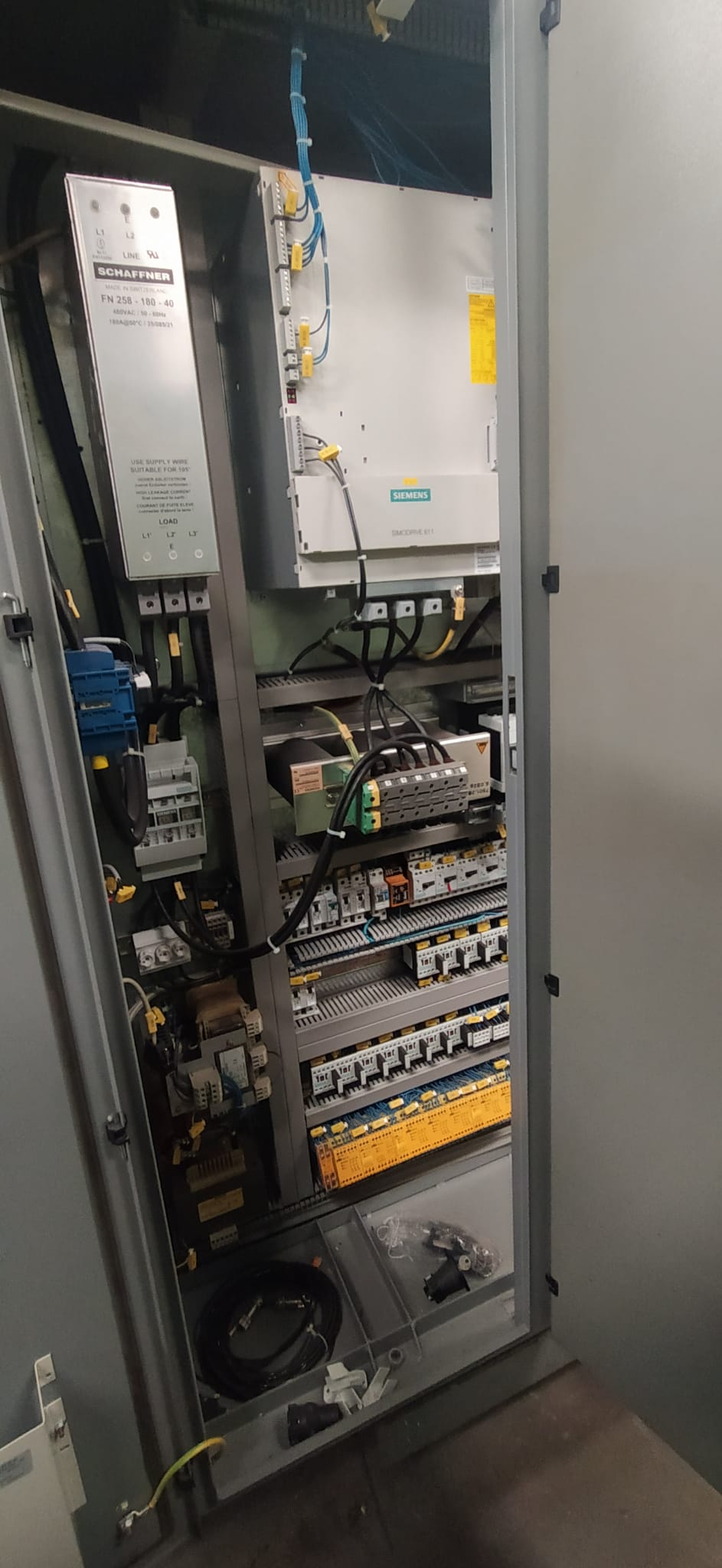 Usado DECKEL MAHO DMC 65V CNC Centros de Mecanizados #4473