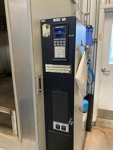 Used 1999 Thermotron Environmental Test Chamber with Humidity SM-32C