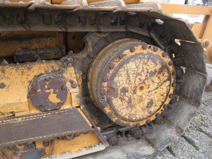 Used 2011 CASE 1650L