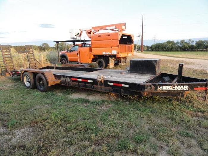 Used 2014 skylift/ versalift SUPER ARBORIST 53/VST521