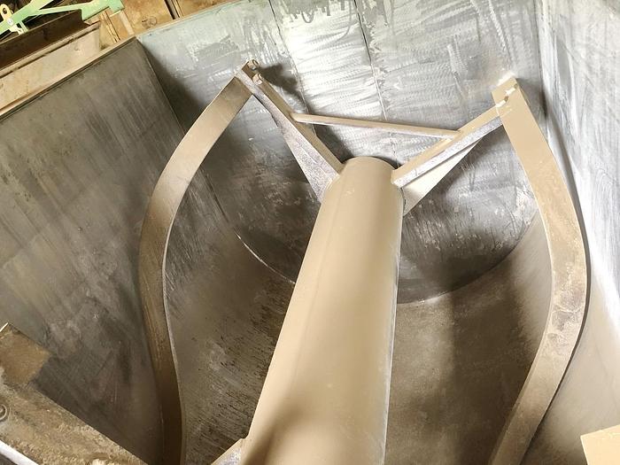 Used USED RIBBON BLENDER, 95 CUBIC FEET, SINGLE RIBBON, JACKETED, STAINLESS STEEL