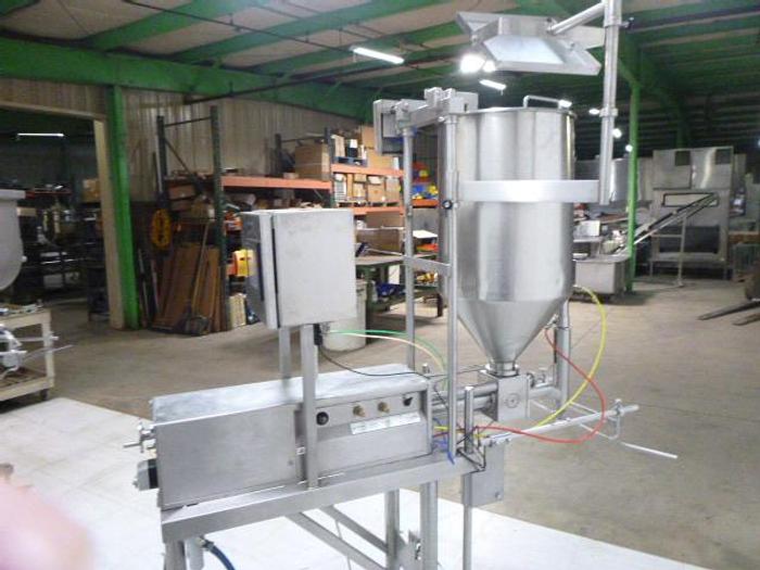 Used Apple International Piston Filler; Md#MR900