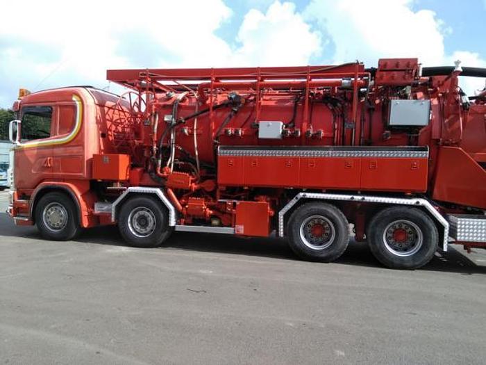 Gebruikt 2004 SCANIA + Helmers recycler 164 G
