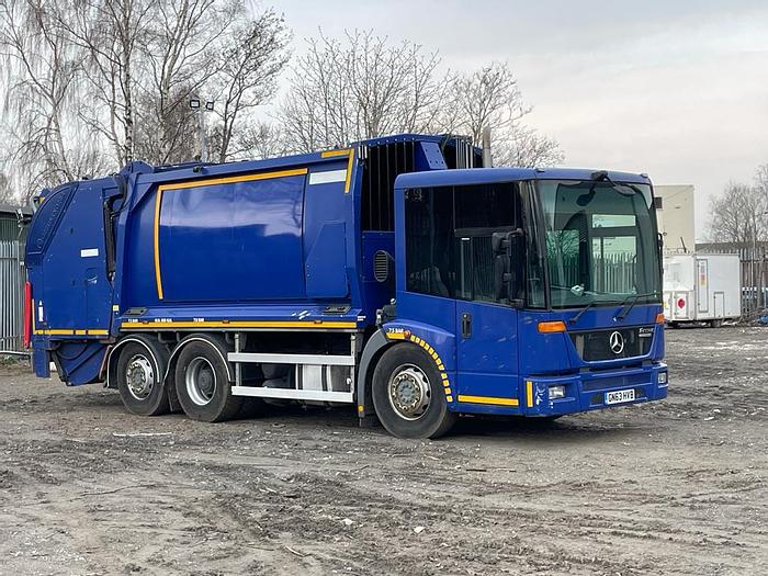 Used Mercedes Econic bin truck