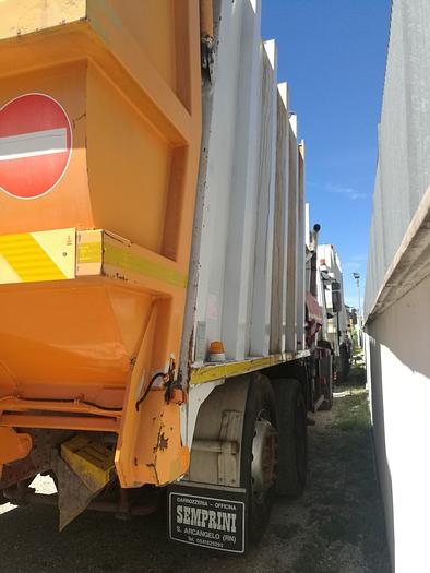 Usato Autocarro 2004 IVECO Magirus modello 240E26 - a metano (Disponibili n.2 )