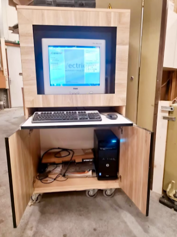 Used SCM Record 2 - CNC Machining Center - 1995