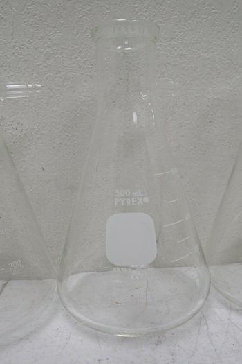 Used Lot of 5 Pyrex 5340 500mL Glass Filter Flasks