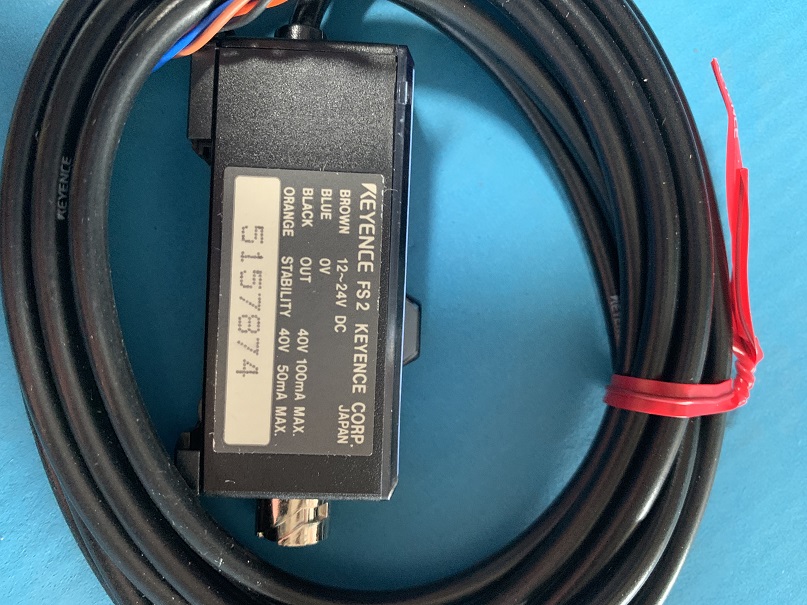 Used Keyence Fiber Optic Sensor Amplifier FS2-60