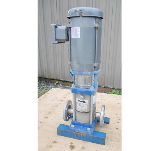 D'occasion USED CENTRIFUGAL PUMP, 1.25" X 1.25" INLET & OUTLET, 316 STAINLESS STEEL, MULTI-STAGE VERTICAL BOOSTER PUMP