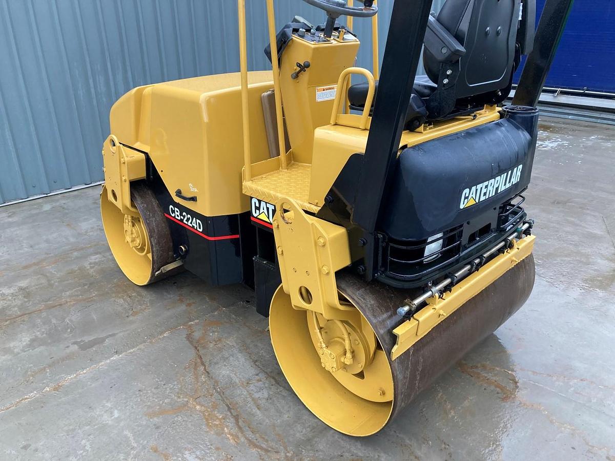 Used CAT CB224D - V 541