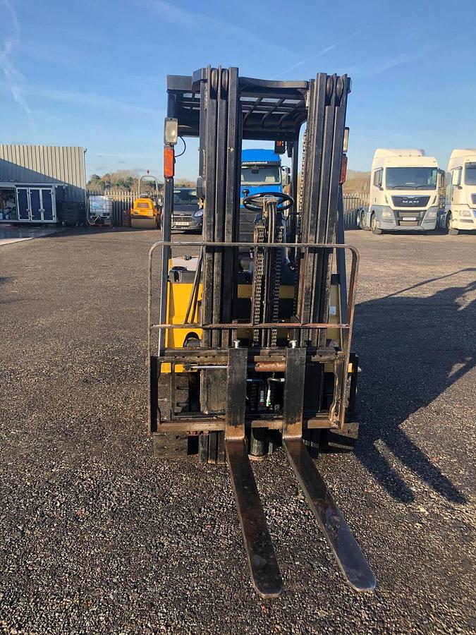 Used CAT EP 20K - V 494