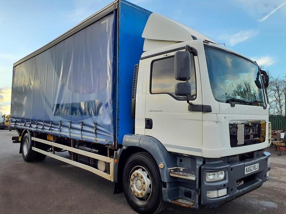 Used V 643 - 2012 MAN TGM 18 250 (4X2) CURTAIN SIDER