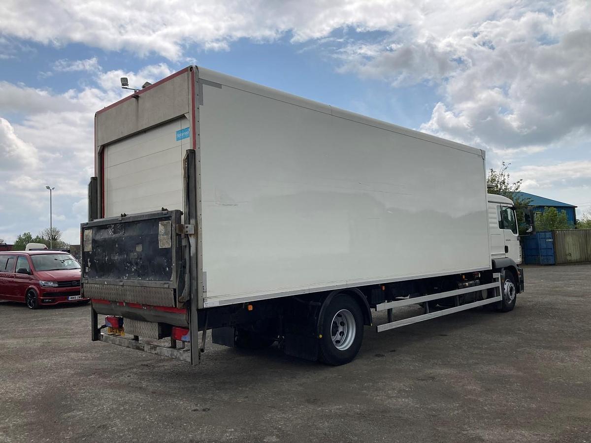 Used MAN TGM 18.250 - V 586