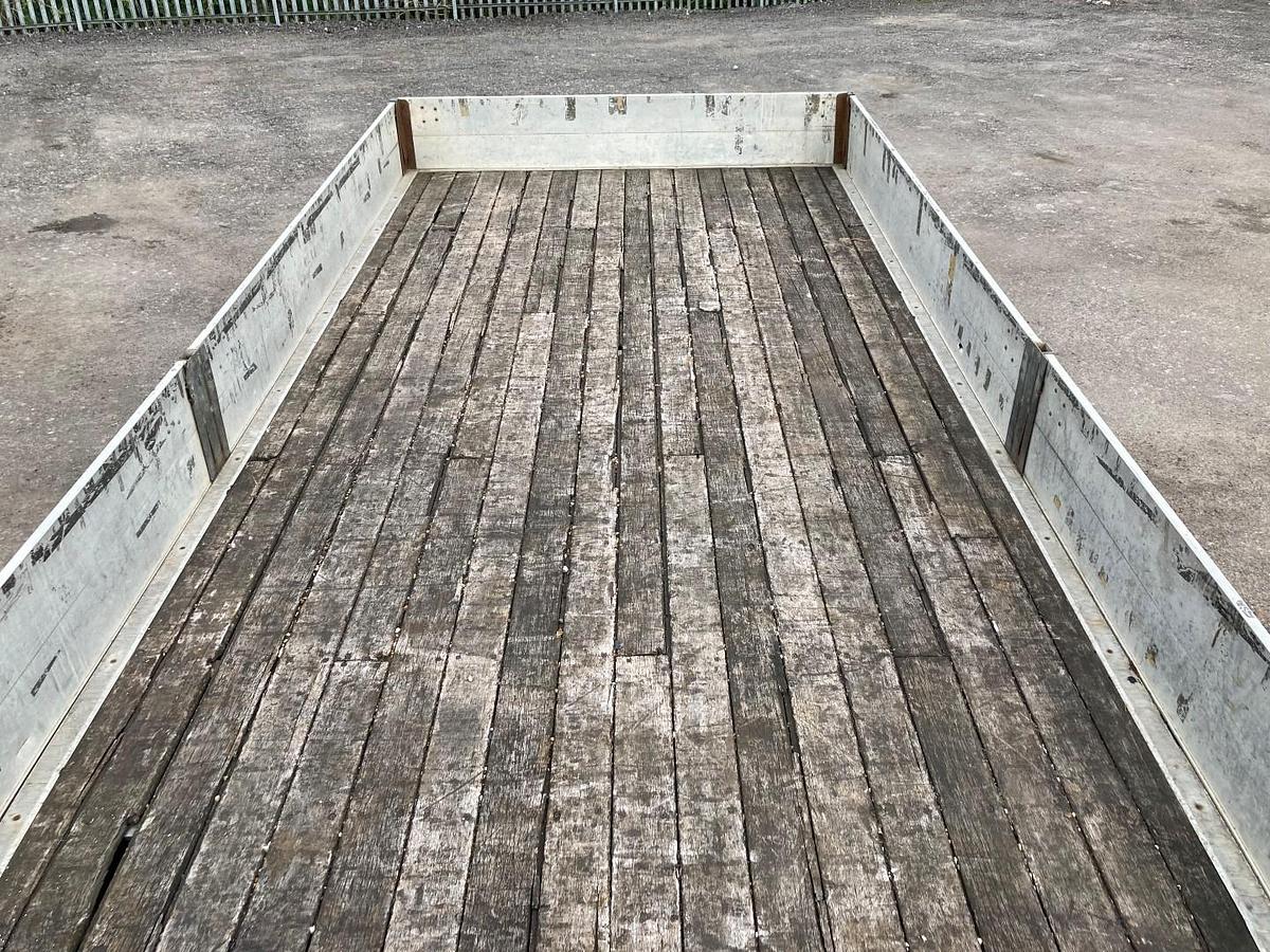 Used MAN LE220 - V 556