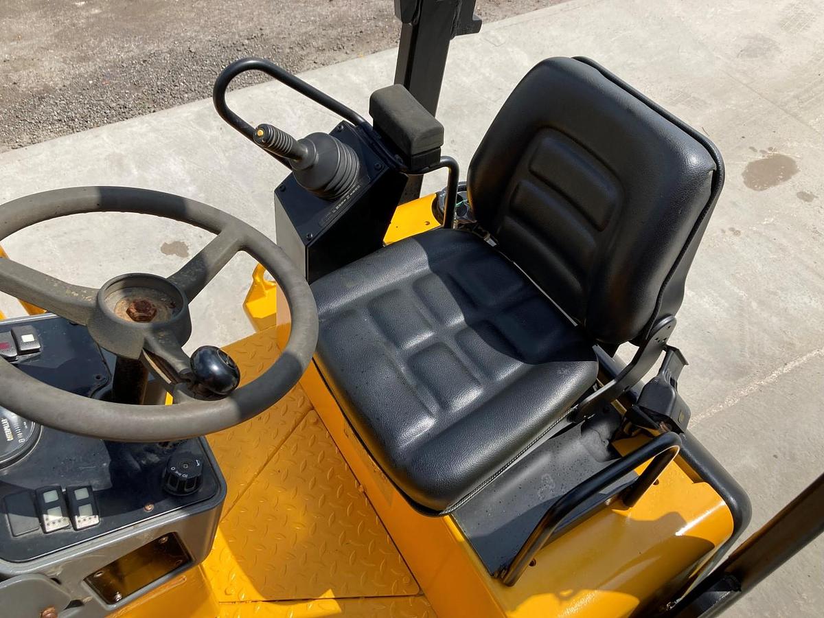 Used CAT CB24 - V 554