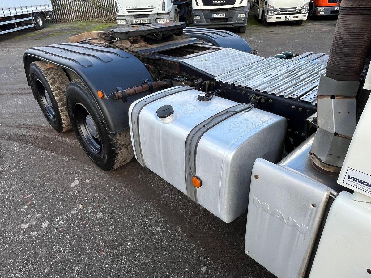 Used V 939 - 2012 MAN TGX 26 540 (6X4) TRACTOR UNIT - 150T