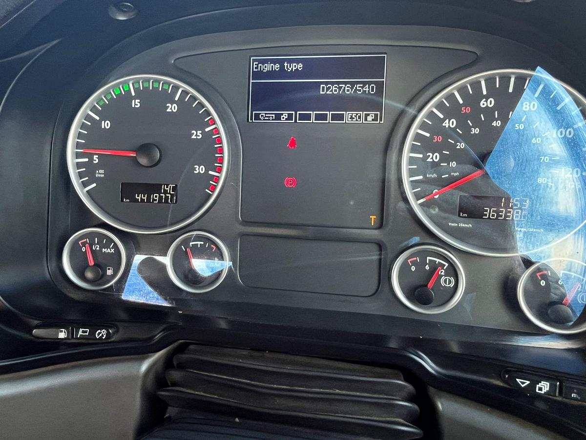 Used V 939 - 2012 MAN TGX 26 540 (6X4) TRACTOR UNIT - 150T