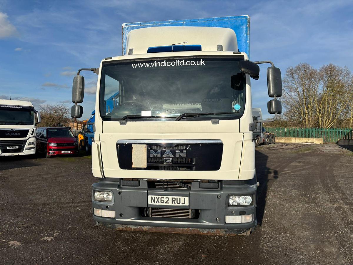 Used V 643 - 2012 MAN TGM 18 250 (4X2) CURTAIN SIDER