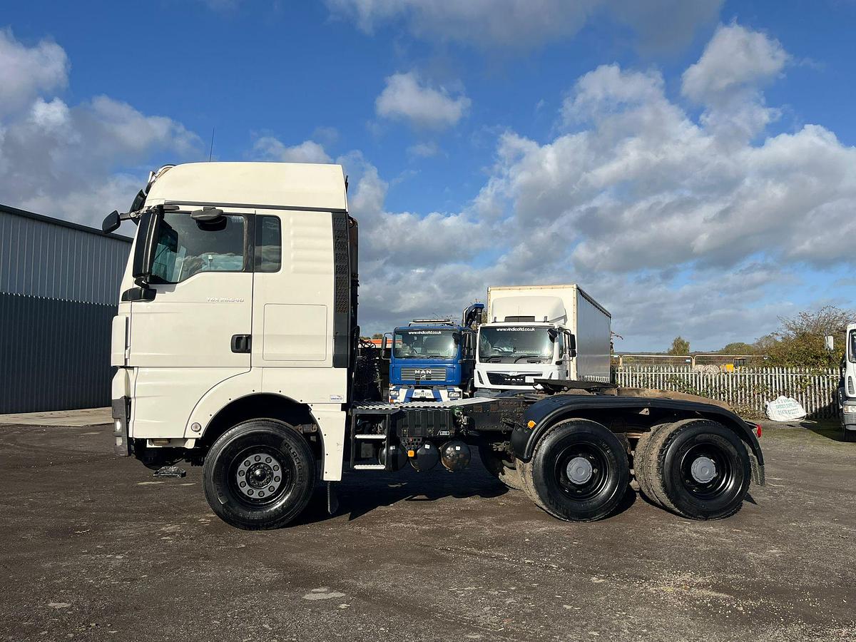 Used V 939 - 2012 MAN TGX 26 540 (6X4) TRACTOR UNIT - 150T