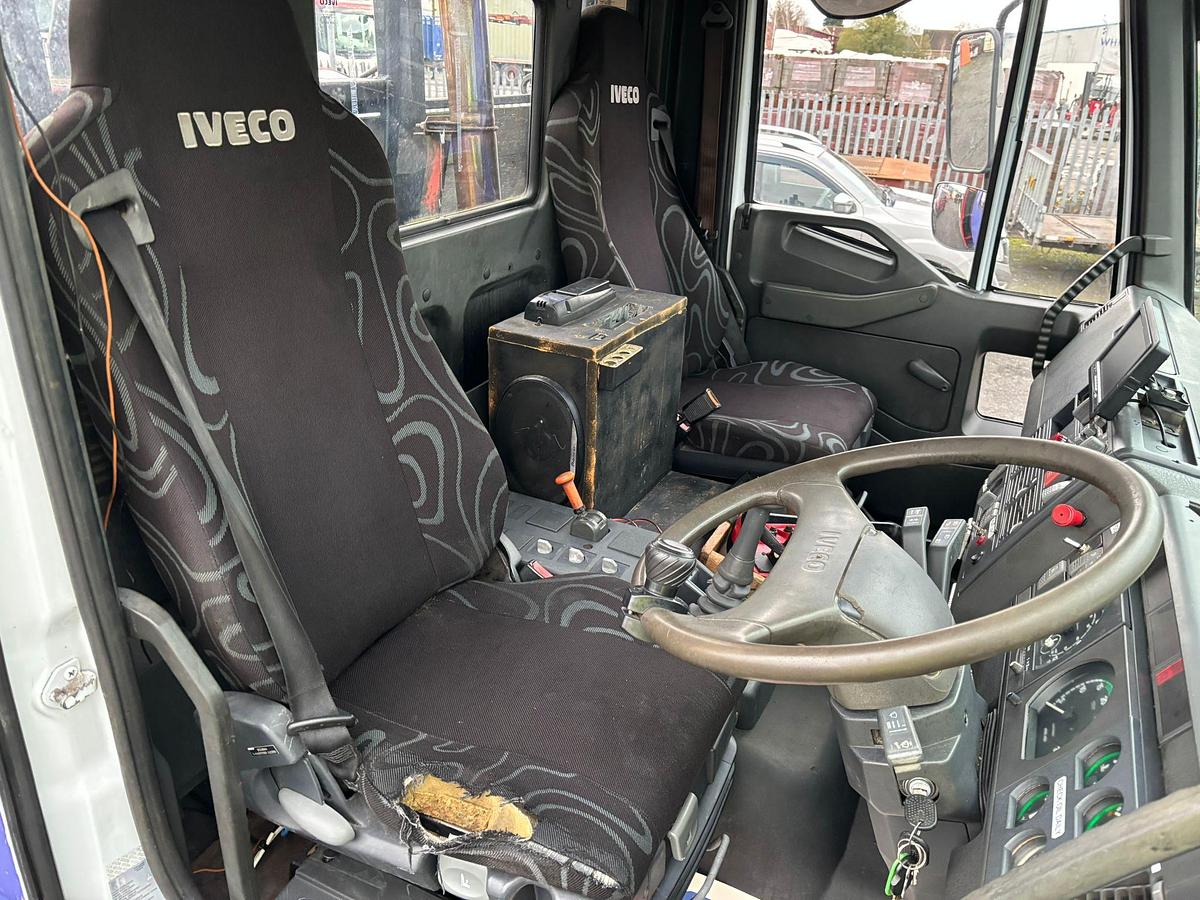 Used V 941 - 2001 Iveco 4x4 Crame truck