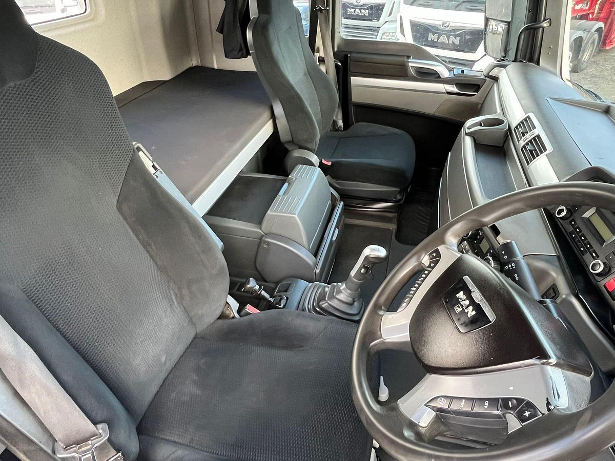 Used V 939 - 2012 MAN TGX 26 540 (6X4) TRACTOR UNIT - 150T