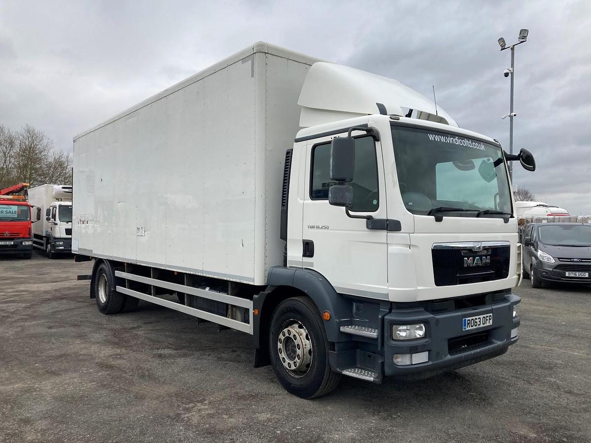 Used MAN TGM 18.250 BOX
