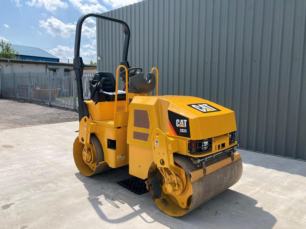 Used CAT CB24