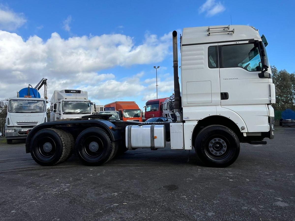 Used V 939 - 2012 MAN TGX 26 540 (6X4) TRACTOR UNIT - 150T
