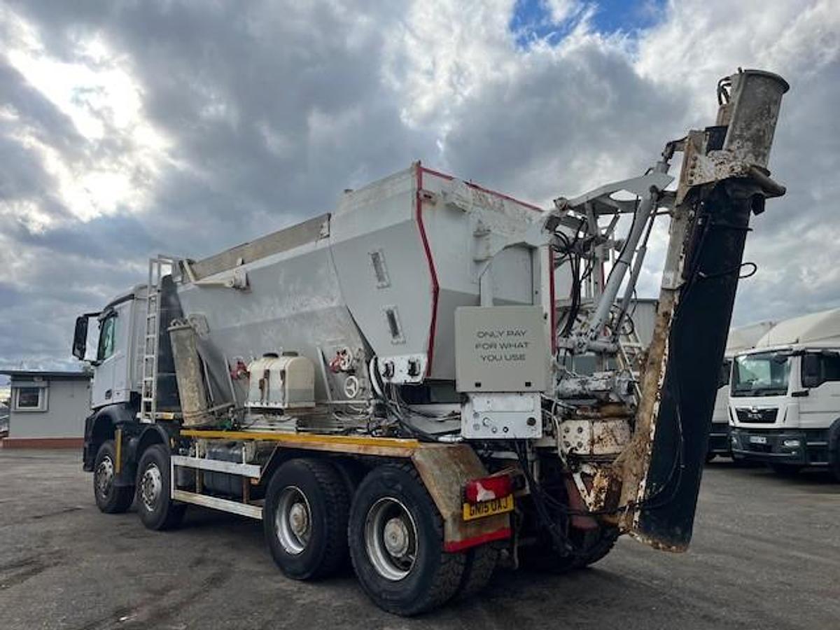 Used MERCEDES BENZ AROCS 3541 (8X4) VOLUMETRIC MIXER 