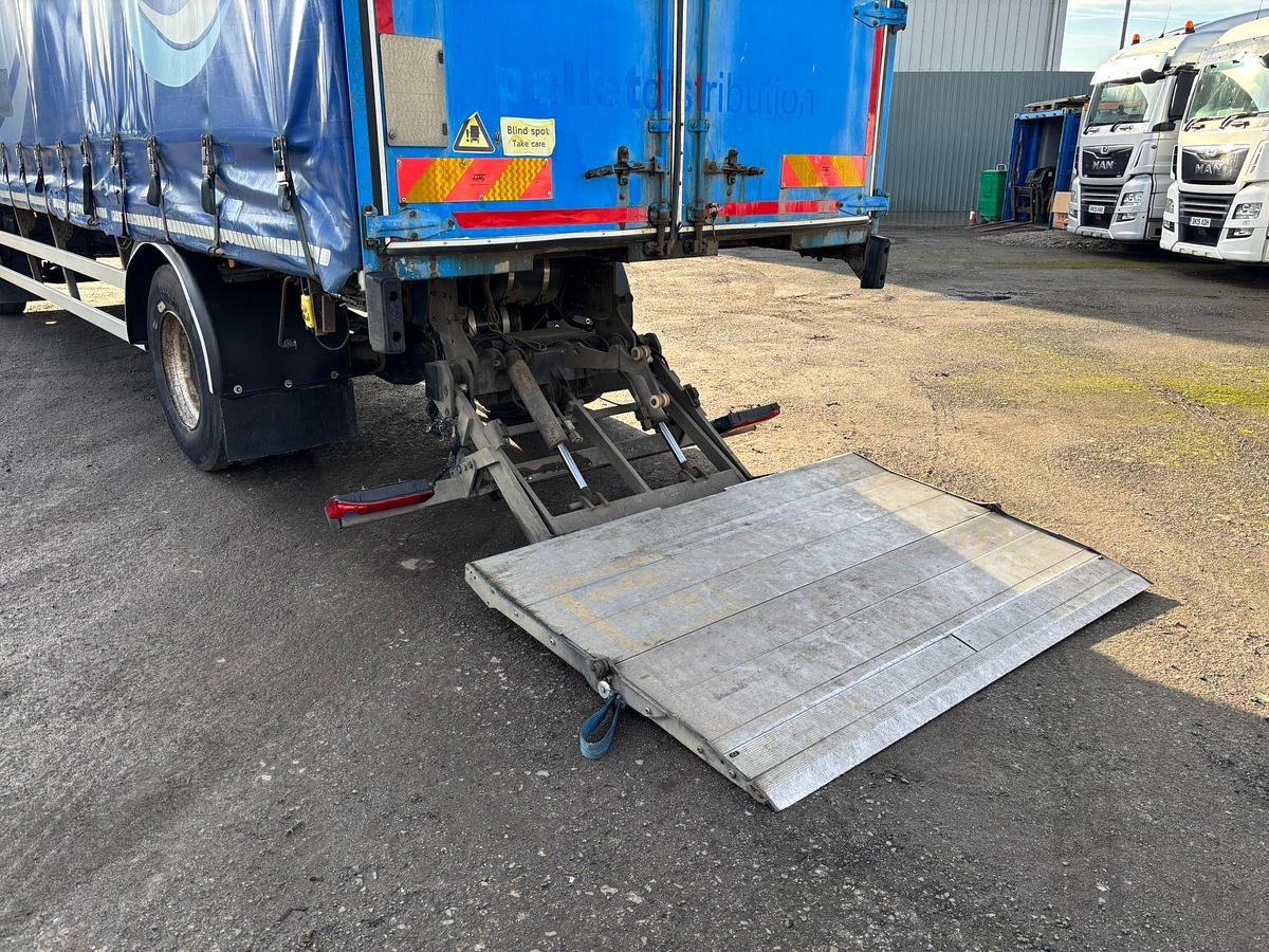 Used V 643 - 2012 MAN TGM 18 250 (4X2) CURTAIN SIDER