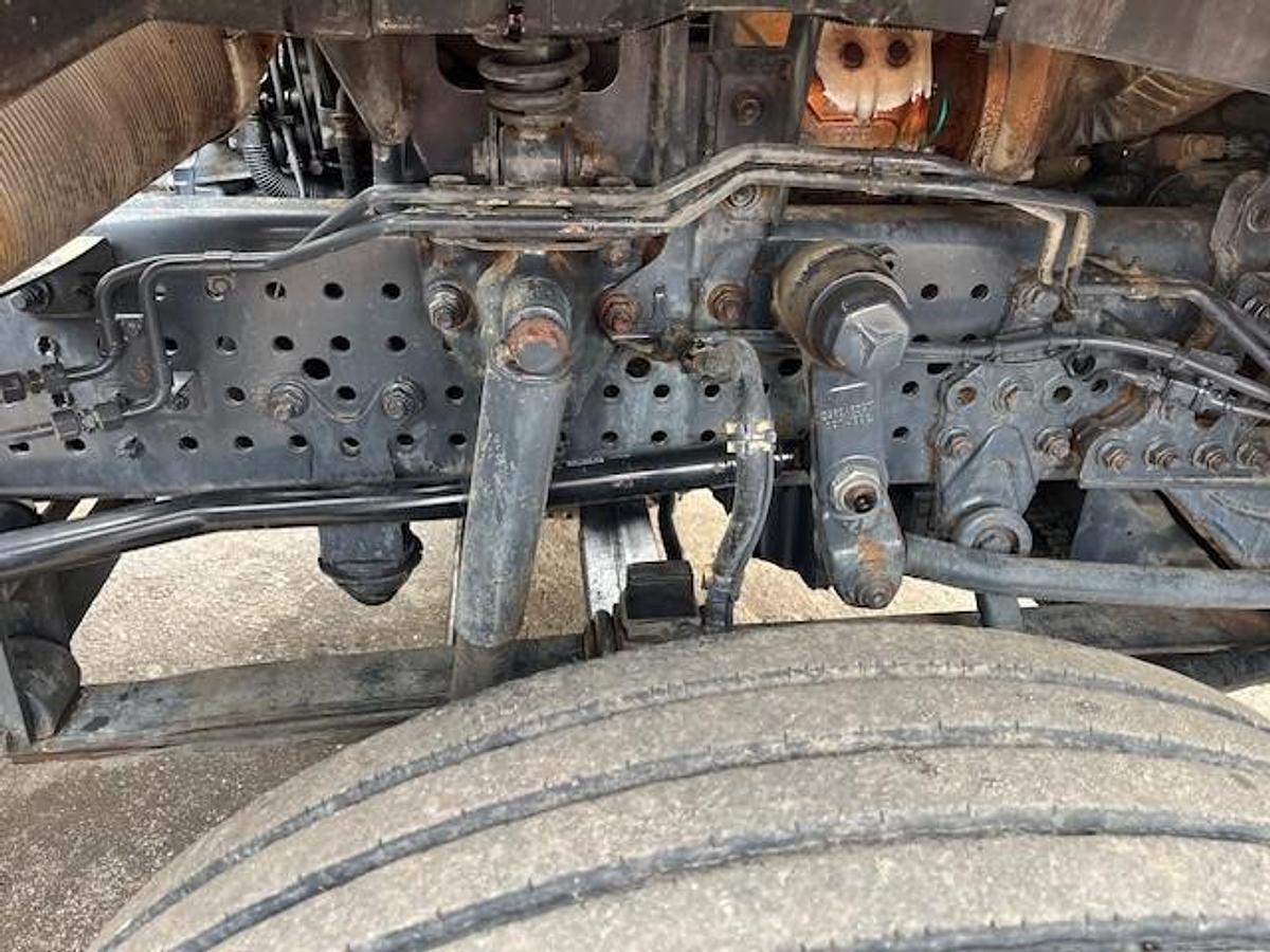 Used MERCEDES BENZ AROCS 3541 (8X4) VOLUMETRIC MIXER 