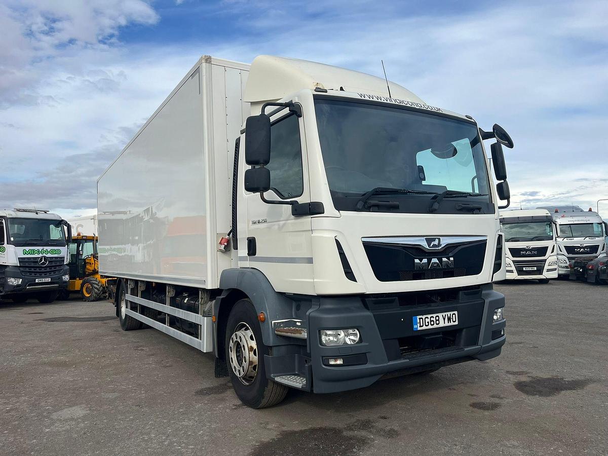 Used 2018 MAN TGM 18.250