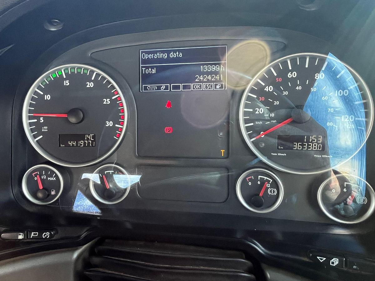 Used V 939 - 2012 MAN TGX 26 540 (6X4) TRACTOR UNIT - 150T