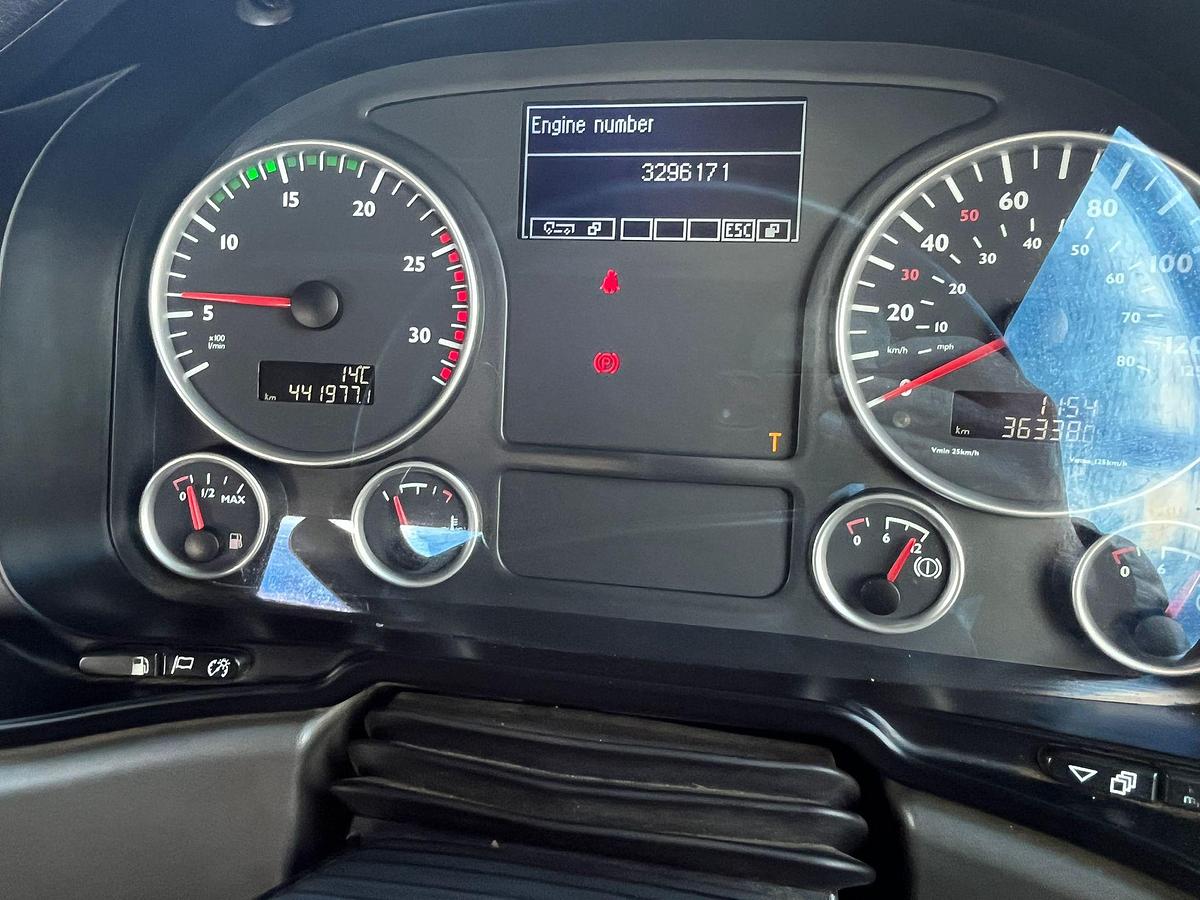 Used V 939 - 2012 MAN TGX 26 540 (6X4) TRACTOR UNIT - 150T