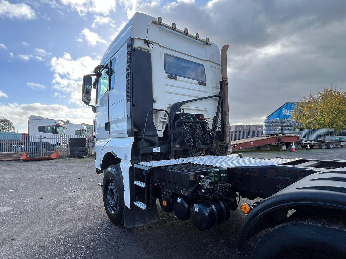 Used V 939 - 2012 MAN TGX 26 540 (6X4) TRACTOR UNIT - 150T