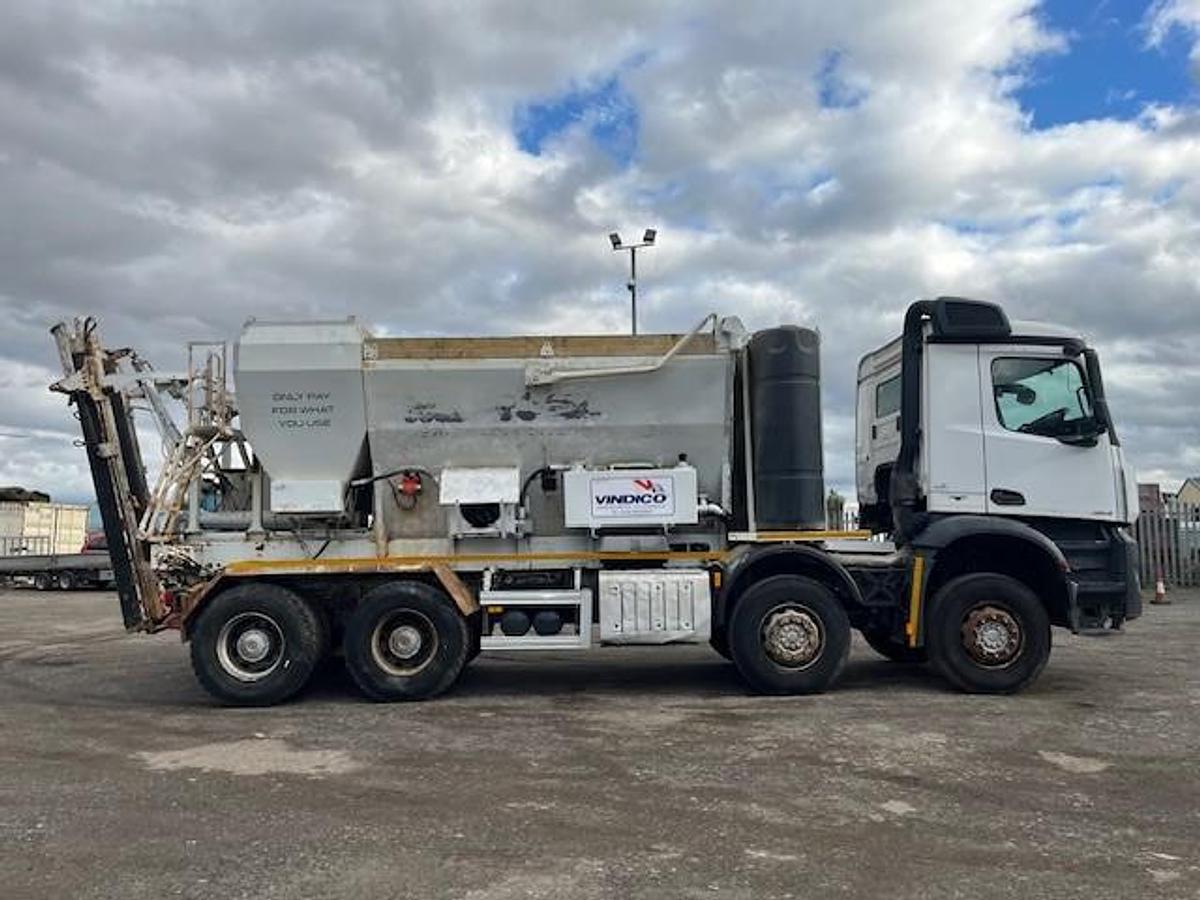 Used MERCEDES BENZ AROCS 3541 (8X4) VOLUMETRIC MIXER 